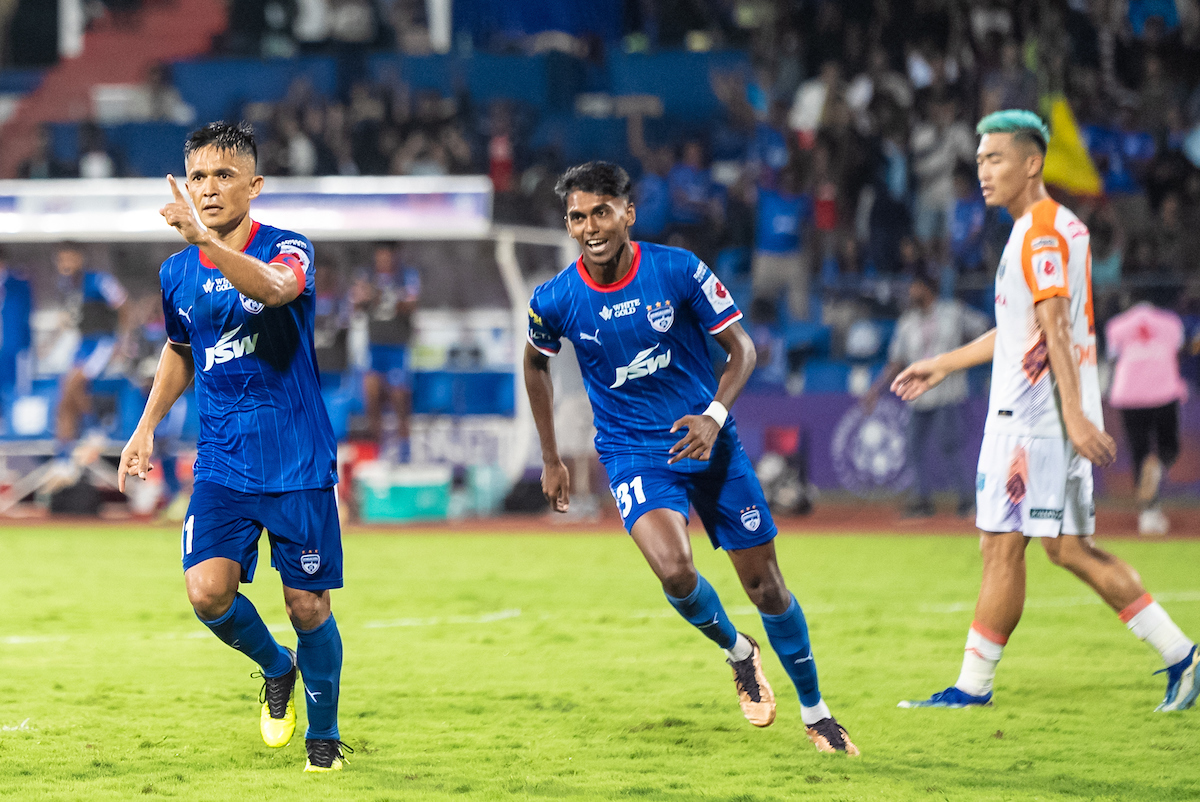 ISL 2024-25: Vintage Sunil Chhetri fires Bengaluru FC to the top with a ...